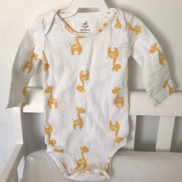 aden and anais onesie
